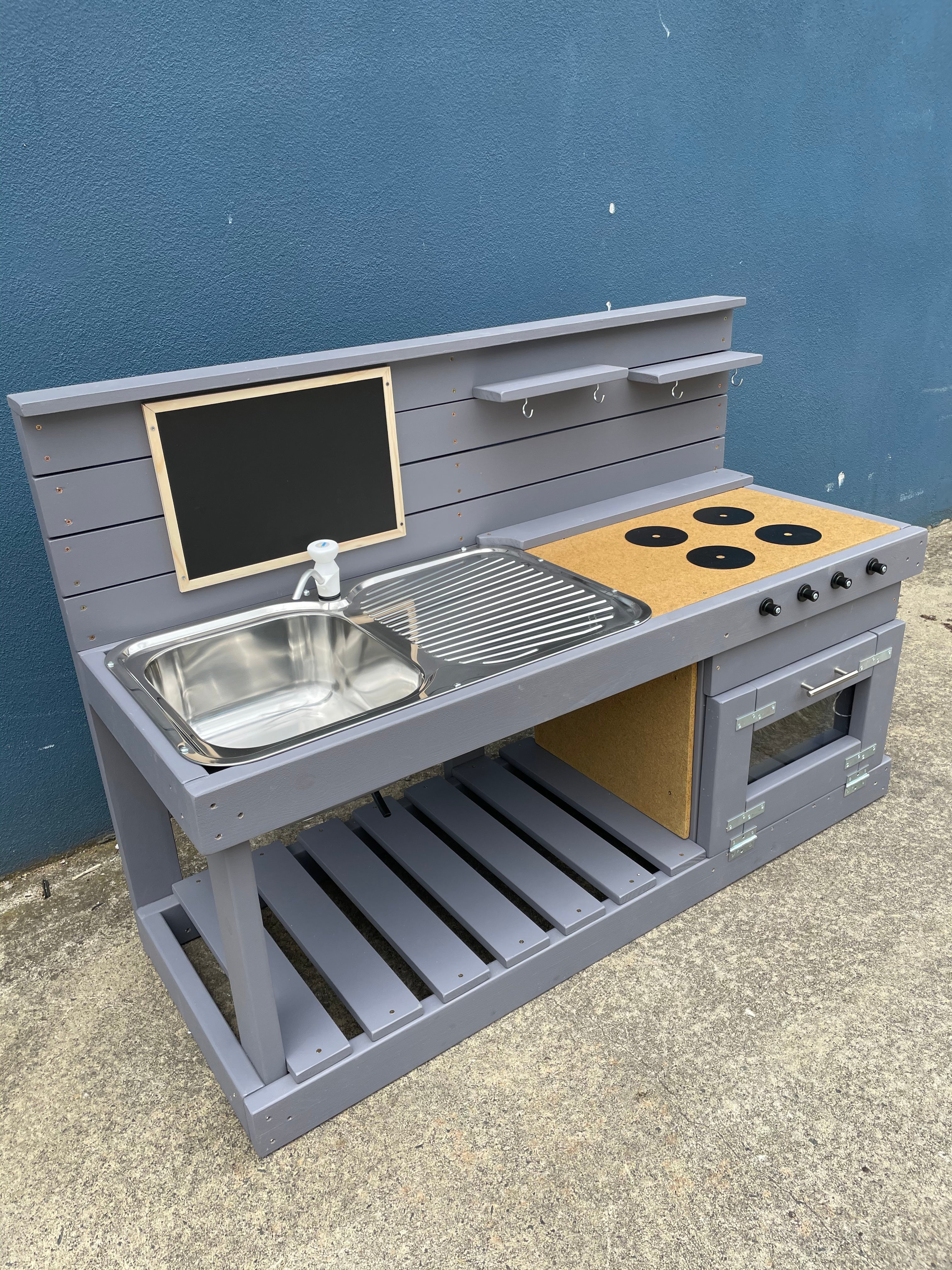 Mud Kitchen Ultimate Deluxe