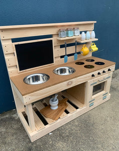 Mud Kitchen Original Deluxe